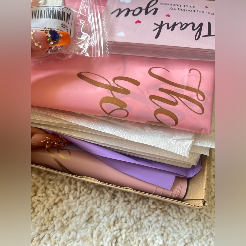 Seller shipping bundle 🛍️📦 - Picture 9 of 9